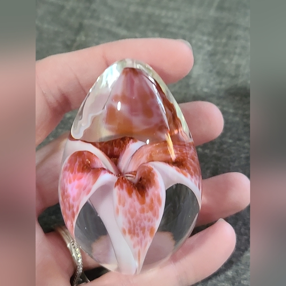 Vintage Glass Eye Studio Orchid paperweight - Picture 7 of 9